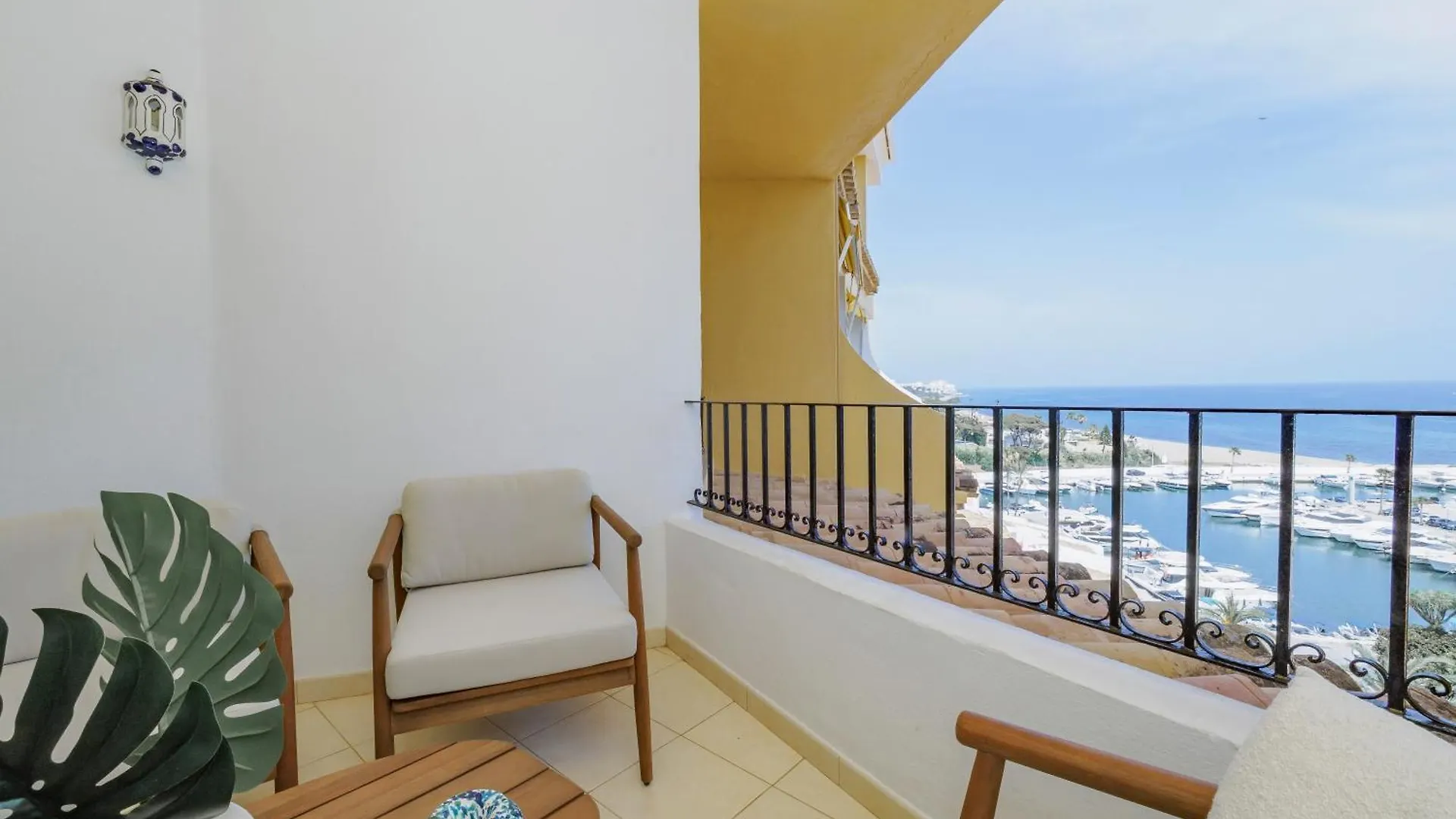Increible Estudio En Puerto De Cabopino Marbella